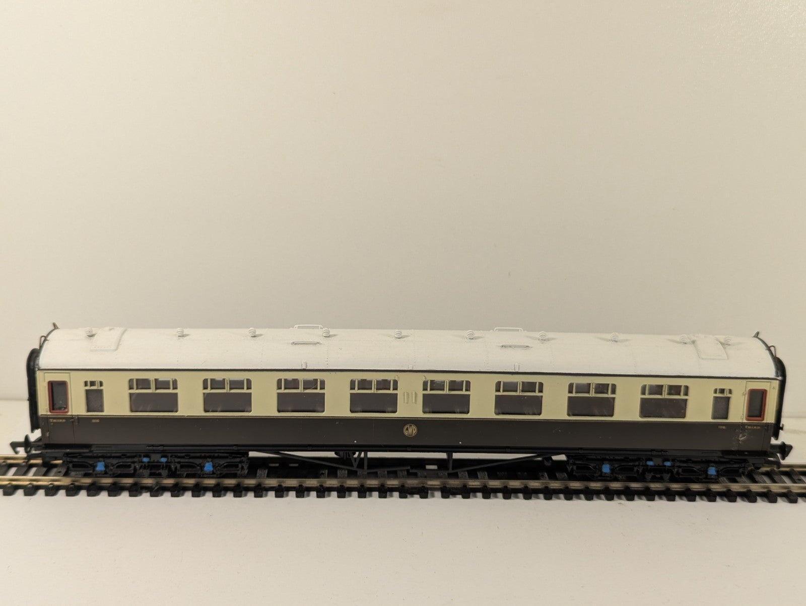 Mainline 937124 OO Gauge GWR Collett 3rd Corridor Coach