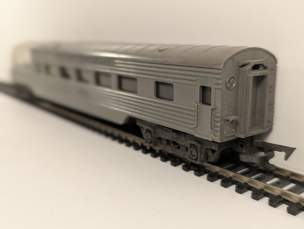Tri-ang OO Gauge Transcontinental Vista Dome Observation Car Passenger Coach