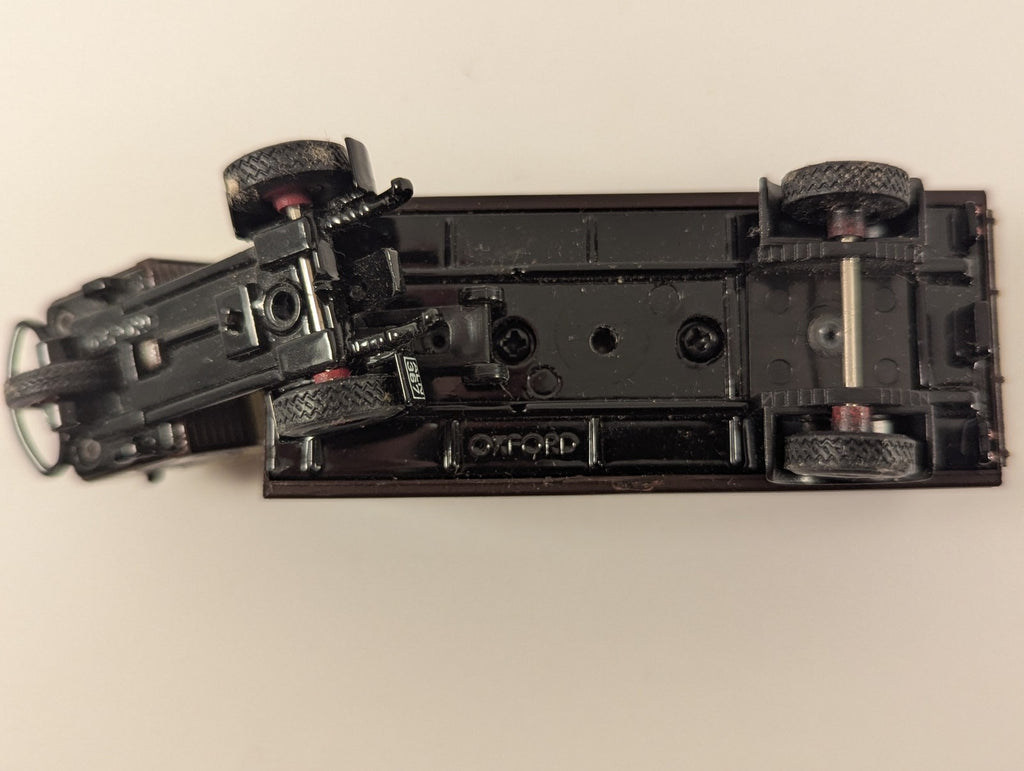 Oxford Diecast 1:76 Scale (OO Gauge) Scammell Mechanical Horse Box Trailer