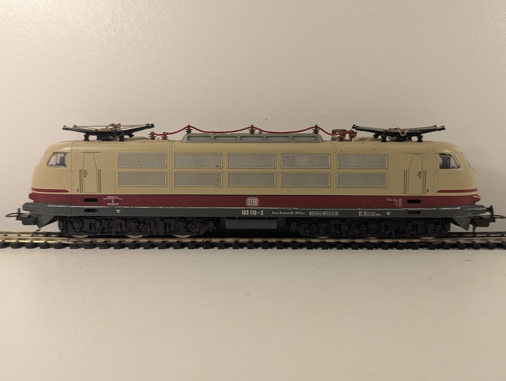 Liliput HO Gauge Class 103 Electric Locomotive 103 110-3 DB TEE Cream