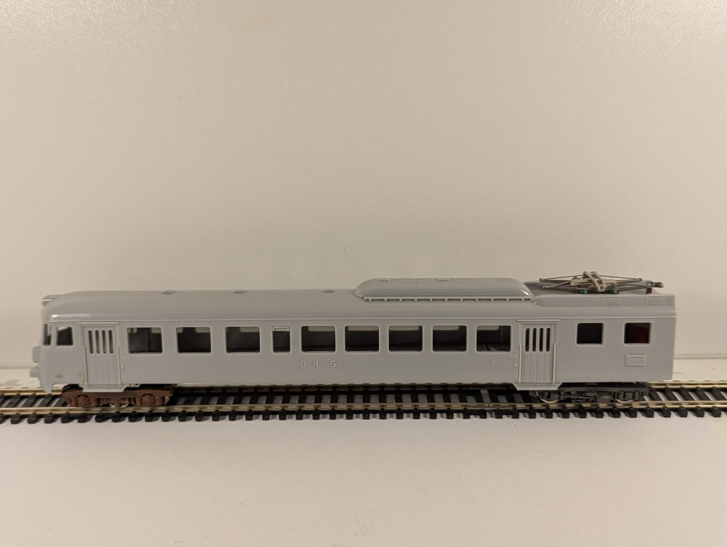 Piko OO Gauge Blue Arrow UnPowered M/C Set Boxed Unpainted