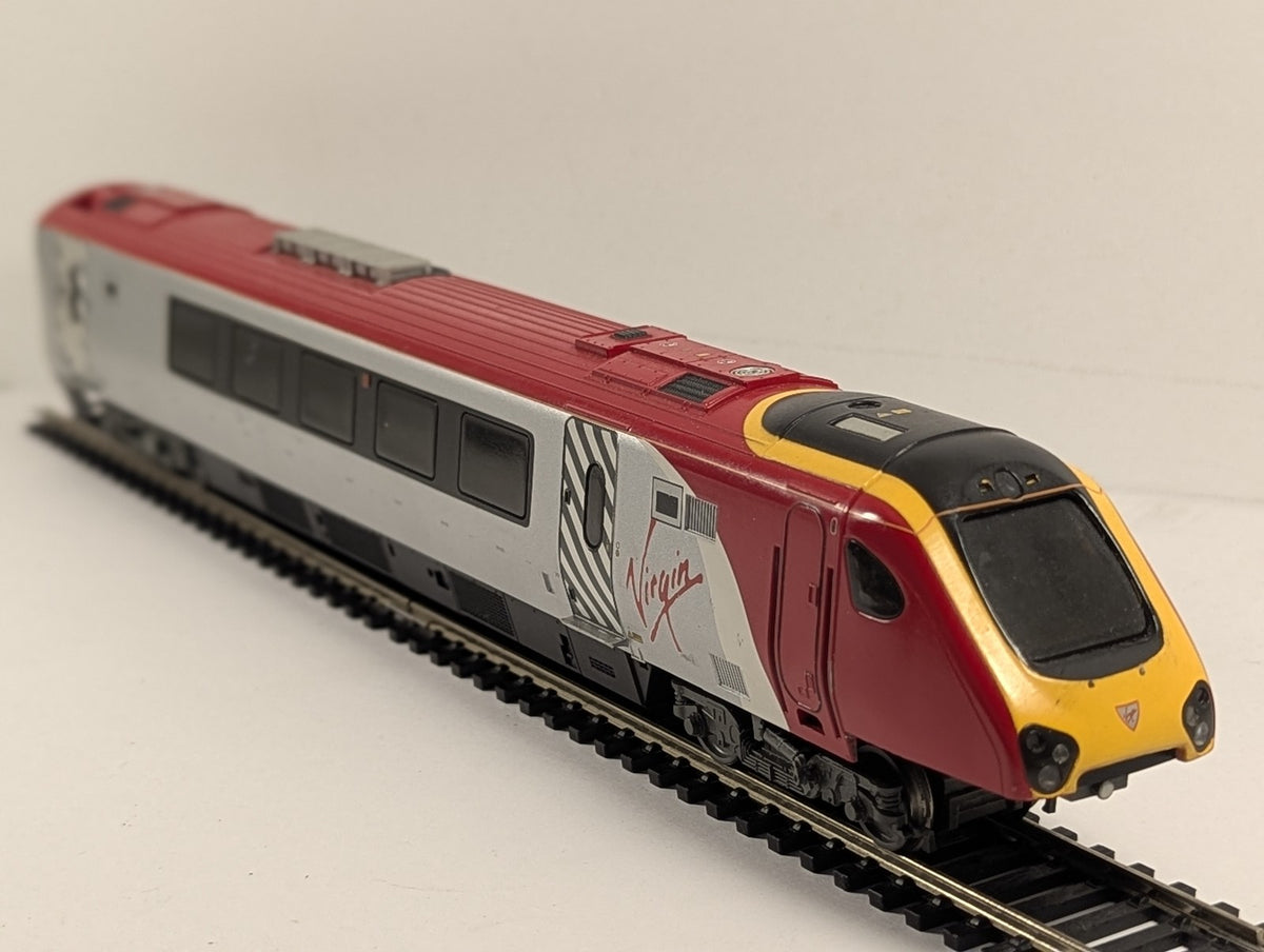 Hornby OO Gauge Class 220 Voyager Dummy Driving Car Diesel Locomotive 60351
