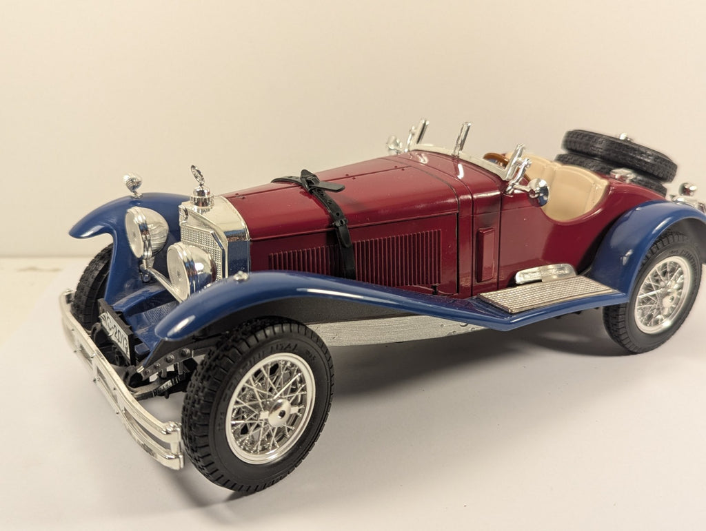 Bburago 1:18 1928 Mercedes-Benz SSK Die-Cast Model