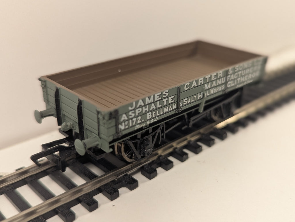 Mainline 937361 OO James Carter 3 Plank Wagon