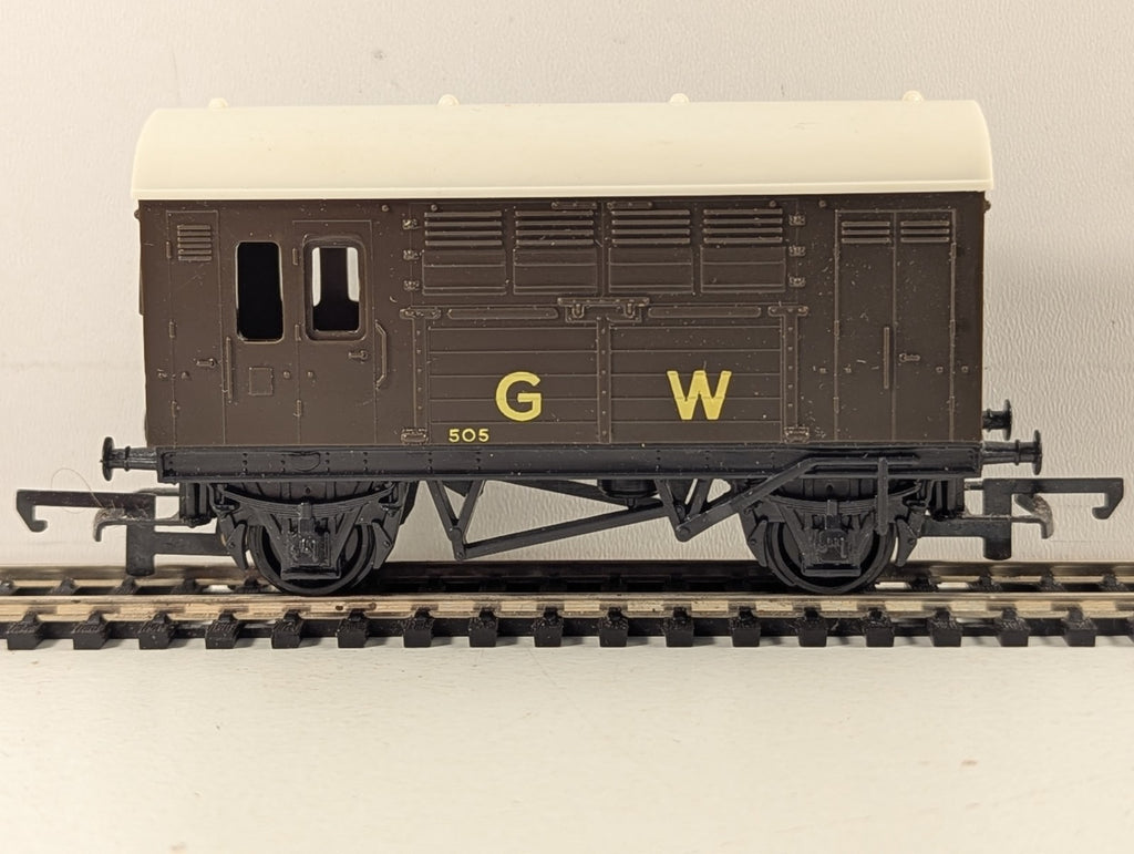 Hornby  R.123 GWR Horse Box Goods Wagon 505 GWR Brown