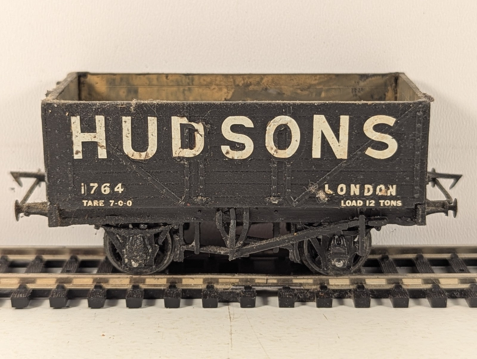 Kitbuilt OO Gauge 7-Plank Open Wagon 1764 Hudsons London