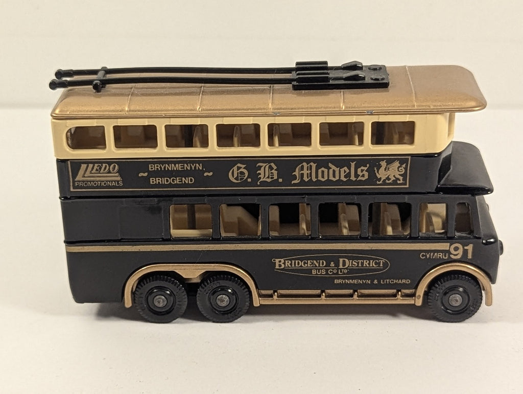 Lledo 3-Axle Trolleybus Die-cast Model Trolleybus 91