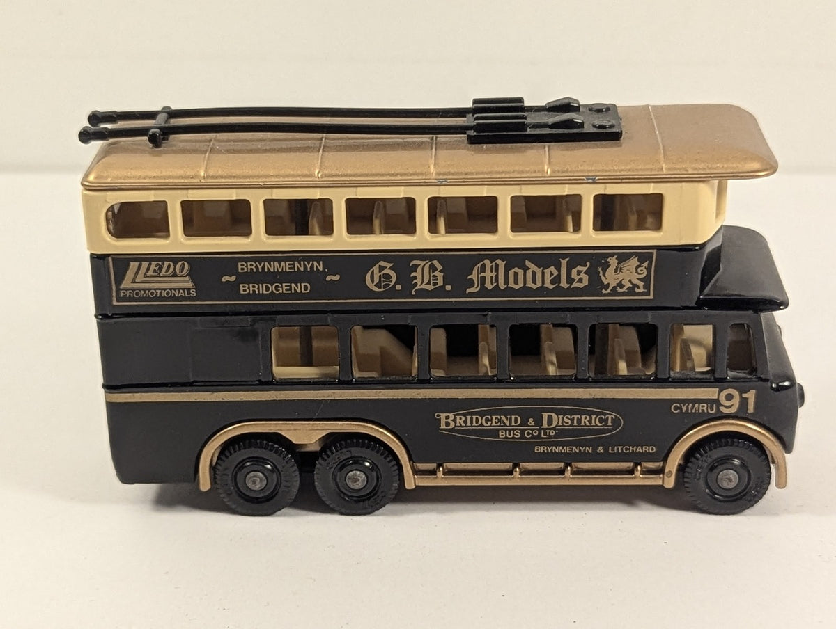 Lledo 3-Axle Trolleybus Die-cast Model Trolleybus 91