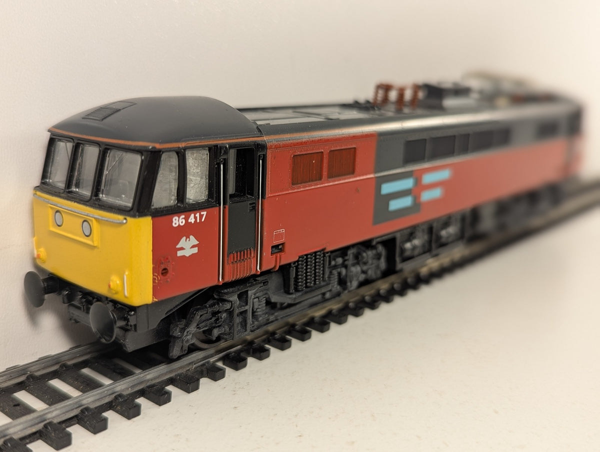 Hornby OO Gauge Class 86 Electric Locomotive 86 417 BR Railfreight Distribution
