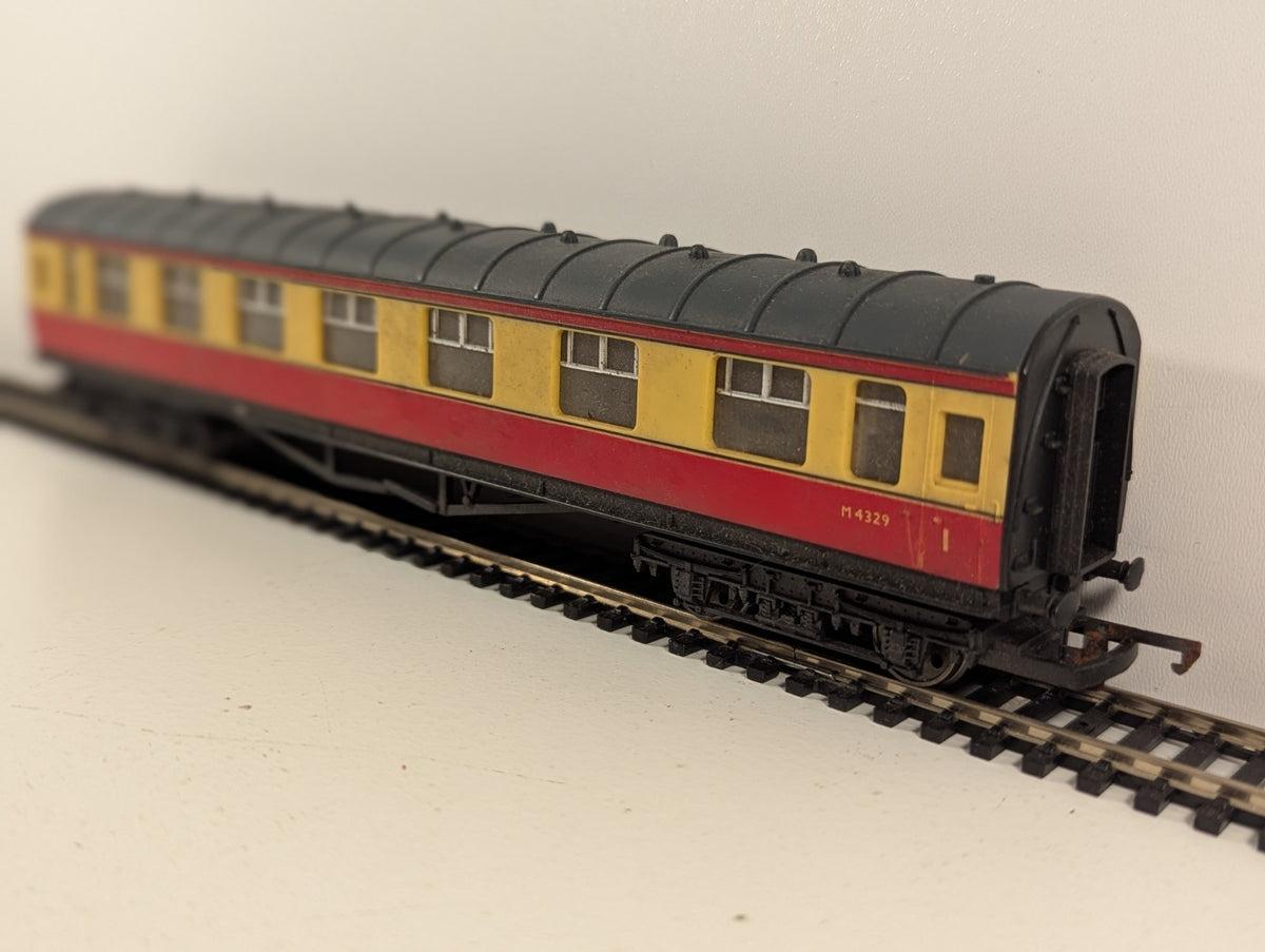 Hornby OO Gauge BR Composite 1st Class Coach