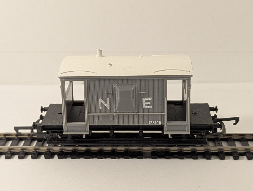 Wrenn OO Gauge Guards Van N.E. Brake Van 128105 NE Grey W5031