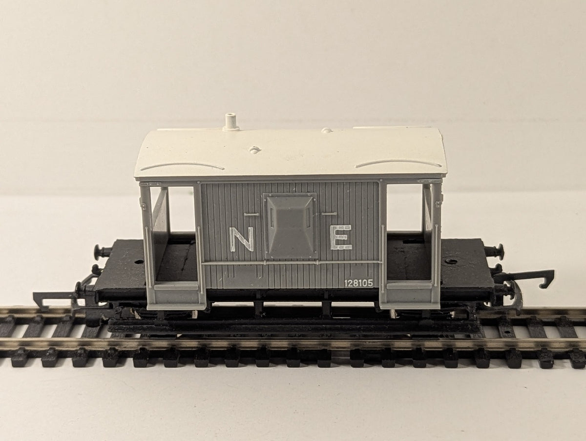 Wrenn OO Gauge Guards Van N.E. Brake Van 128105 NE Grey W5031
