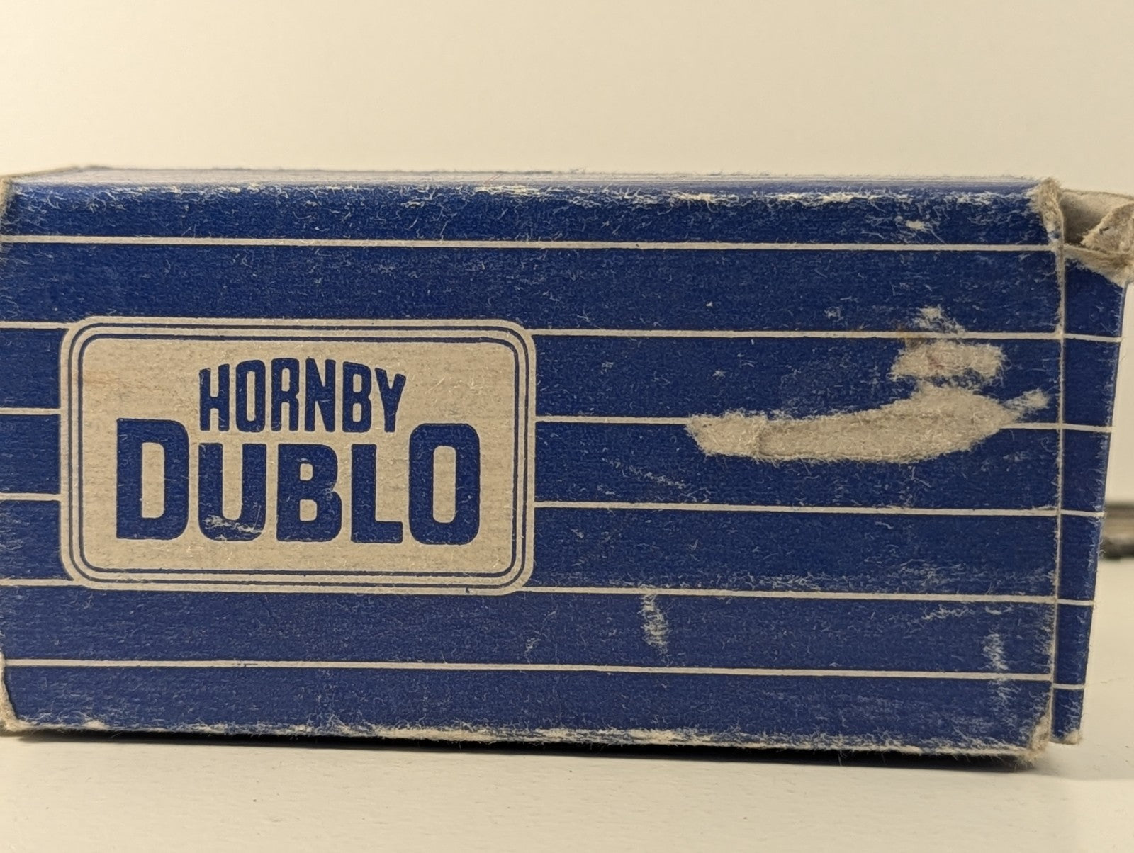 Hornby Dublo 32060 OO Gauge D1 Horse Box - Wrong Box