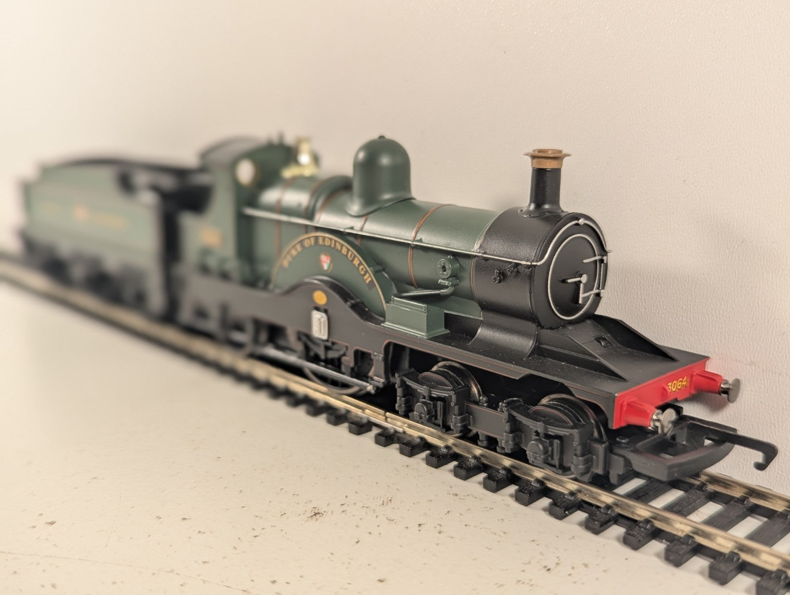 Hornby OO Gauge GWR Dean Single 4-2-2 'Duke of Edinburgh' Steam Loco