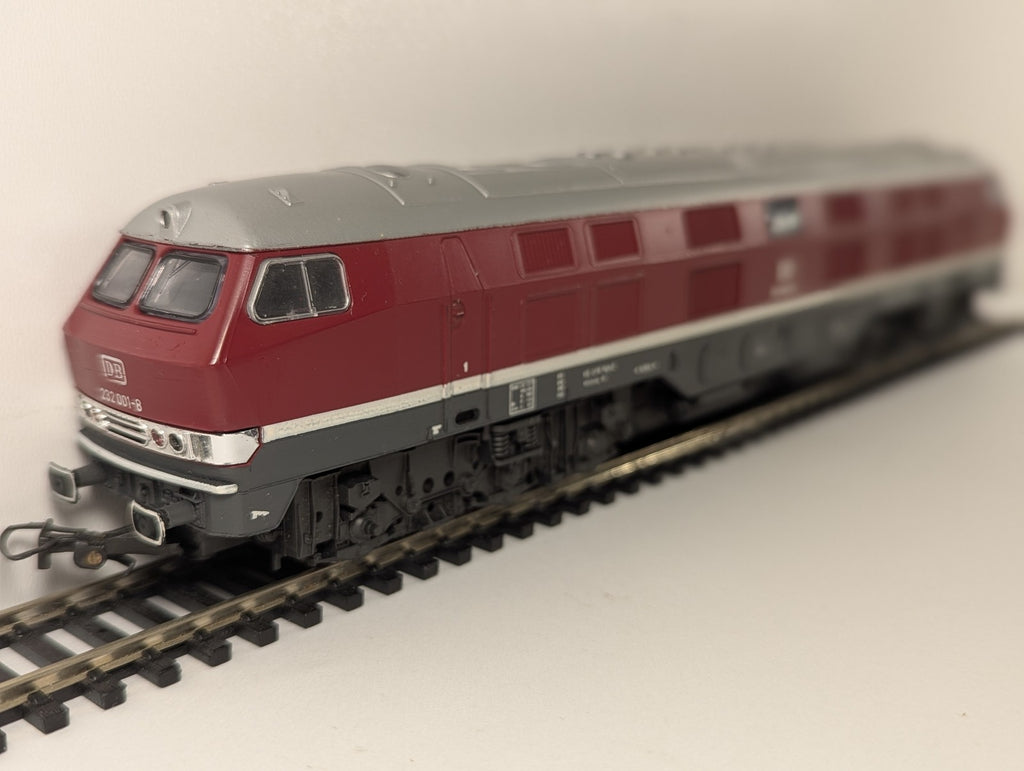 Rivarossi HO Gauge DB Class 232 Diesel Locomotive 232 001-8 DB Red & Grey 1996