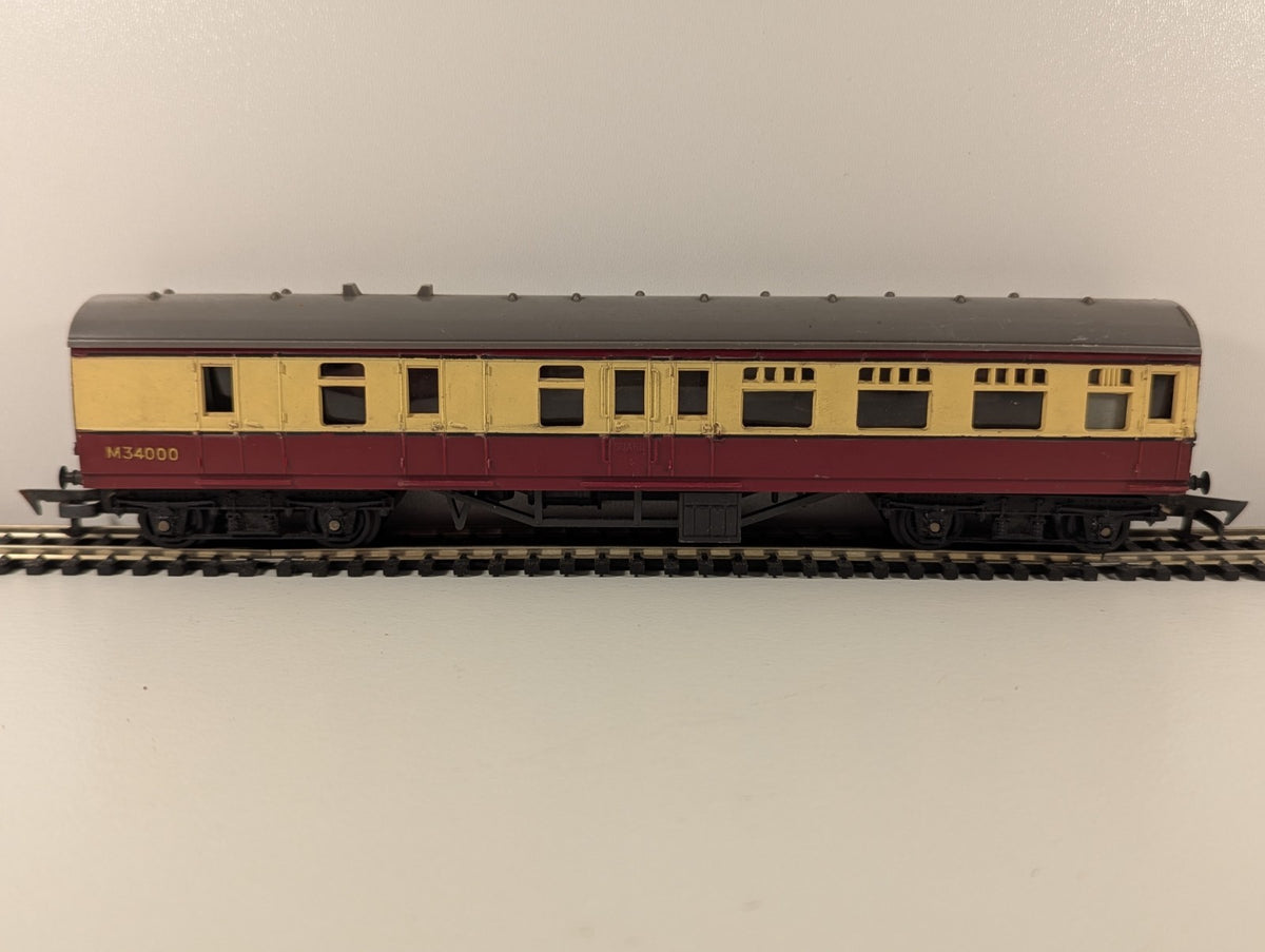 Tri-ang R28 BR Main Line Brake Second Coach – M34000