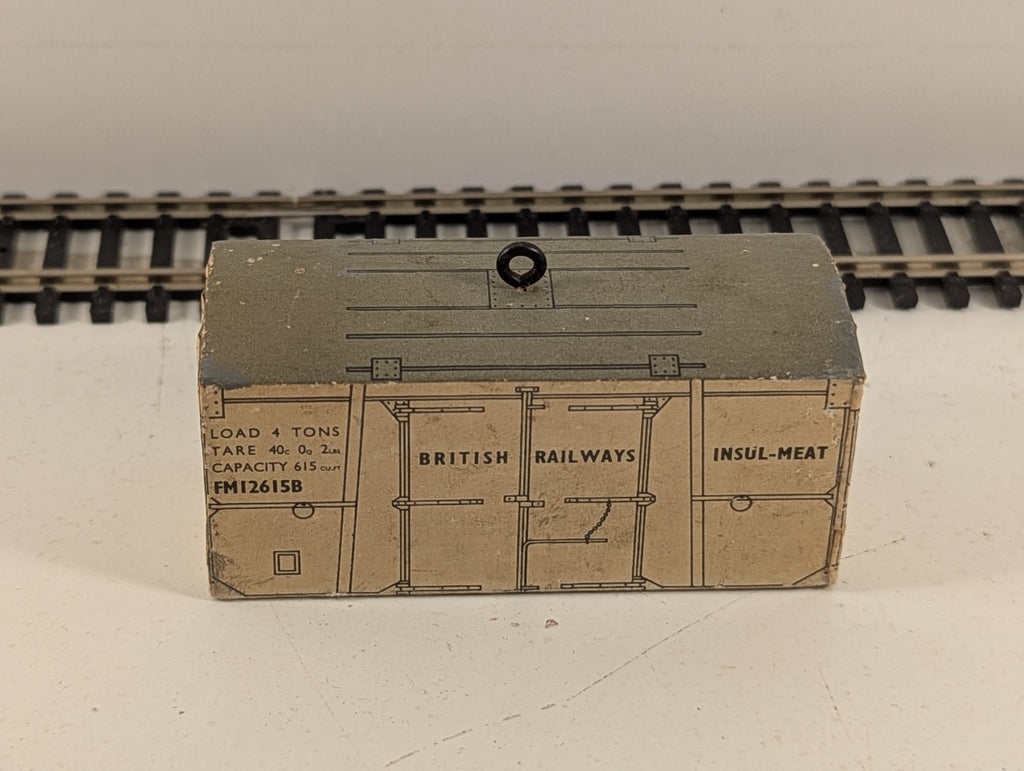 Hornby Dublo 32945 OO Gauge White Insulated Meat Container - Boxed