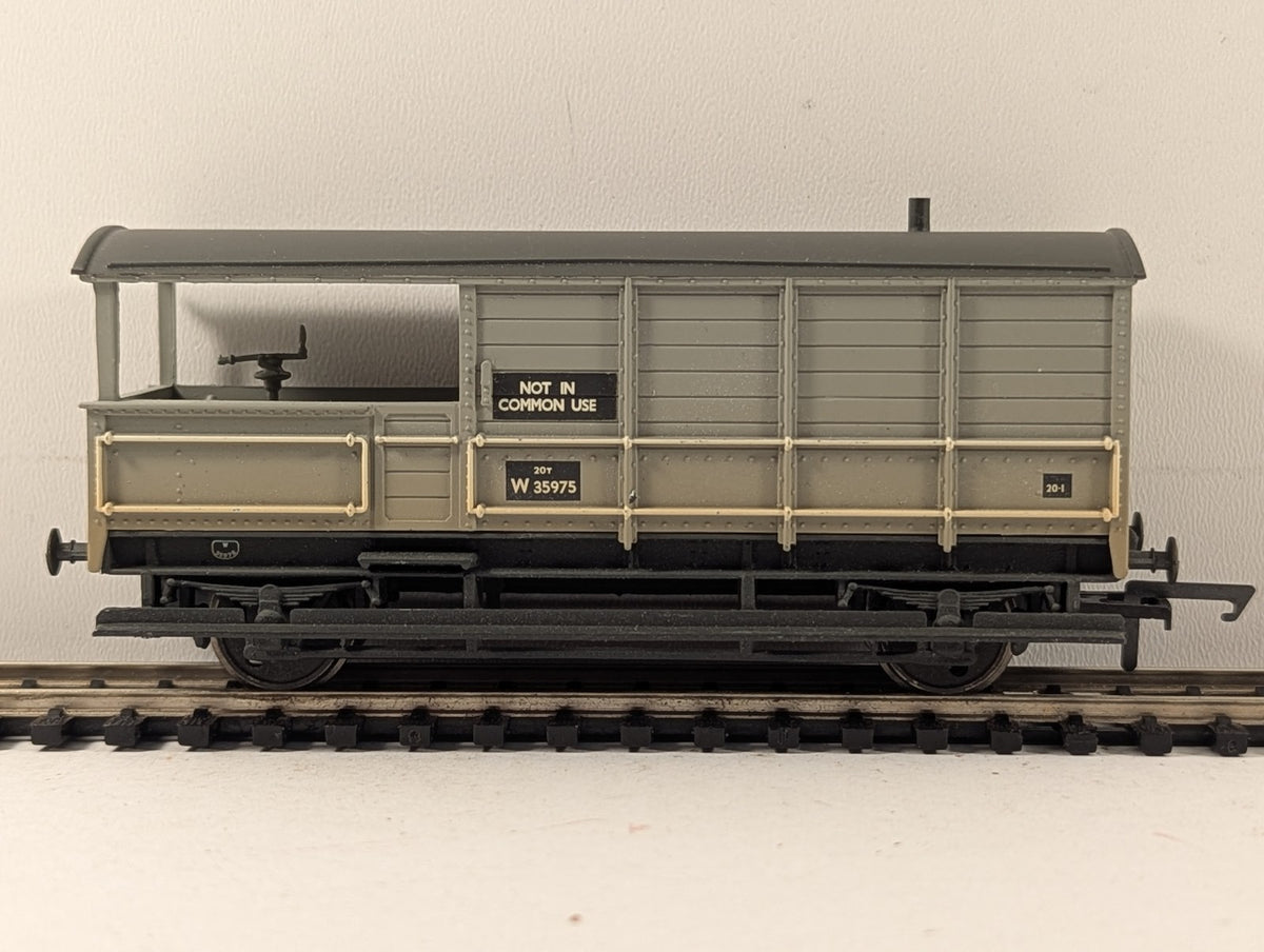 Bachmann OO Gauge GWR 20 Ton Toad Brake Van Goods Wagon W 35975 BR Grey