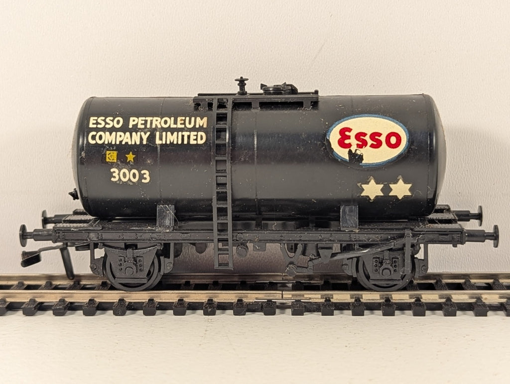Airfix Pattern No. R.I British Railways Tank Wagon Kit