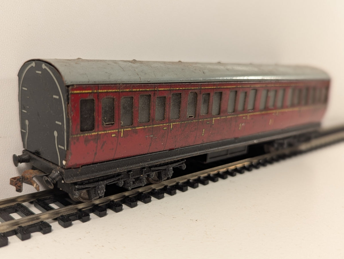 Hornby Dublo OO Gauge Tinplate Suburban Passenger Coach