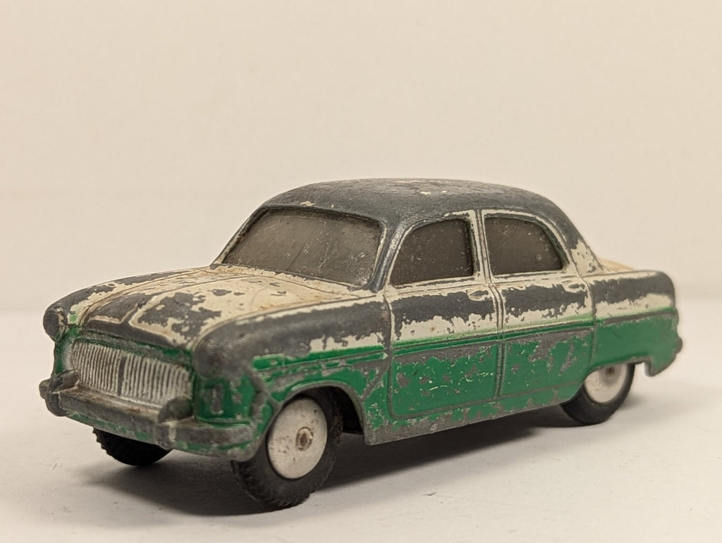 Corgi Toys Ford Zephyr Saloon 1:43 Scale
