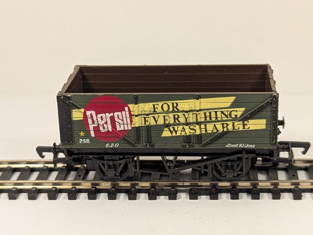 Mainline OO Gauge Persil 7 Plank Open Wagon