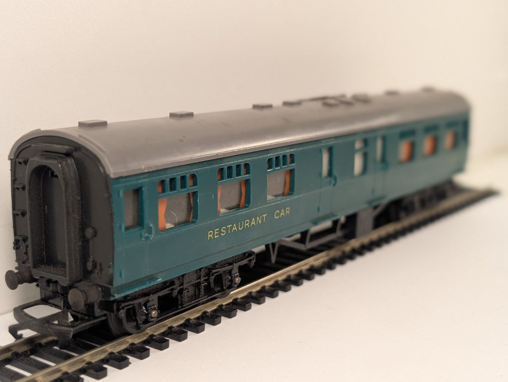 Tri-ang R229 OO Gauge Southern Railway 1st Class Restaurant Car