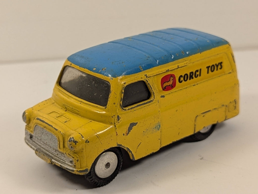 Corgi Toys 422 Bedford 12cwt Van 1:43 Scale - Chipped Paint