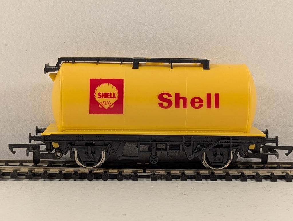 Hornby OO Gauge Shell Tank Wagon Shell yellow R.227