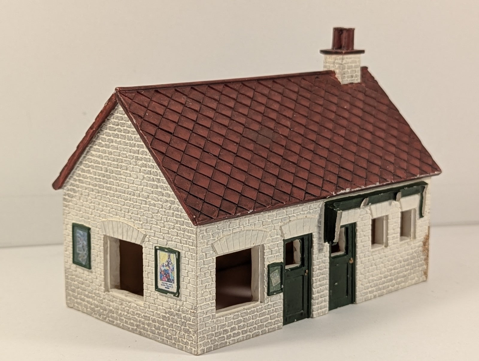 Hornby Skaledale Booking Hall Station Building Southern Railway R8631
