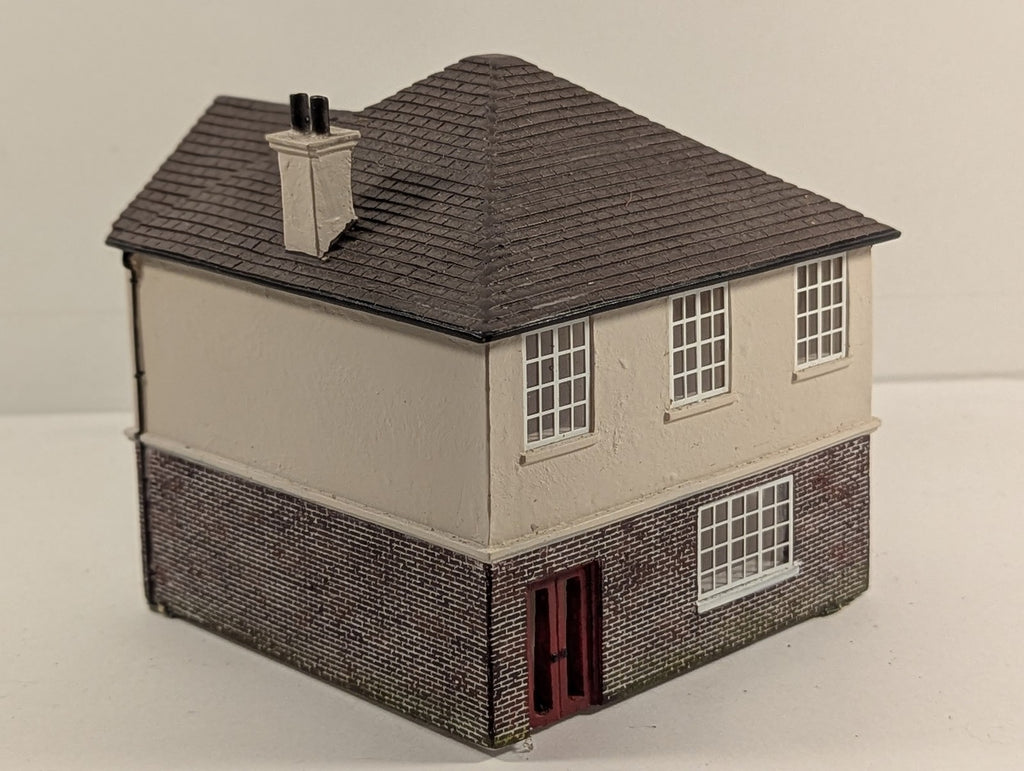 Hornby OO Gauge 1930s Detached House Building R9705