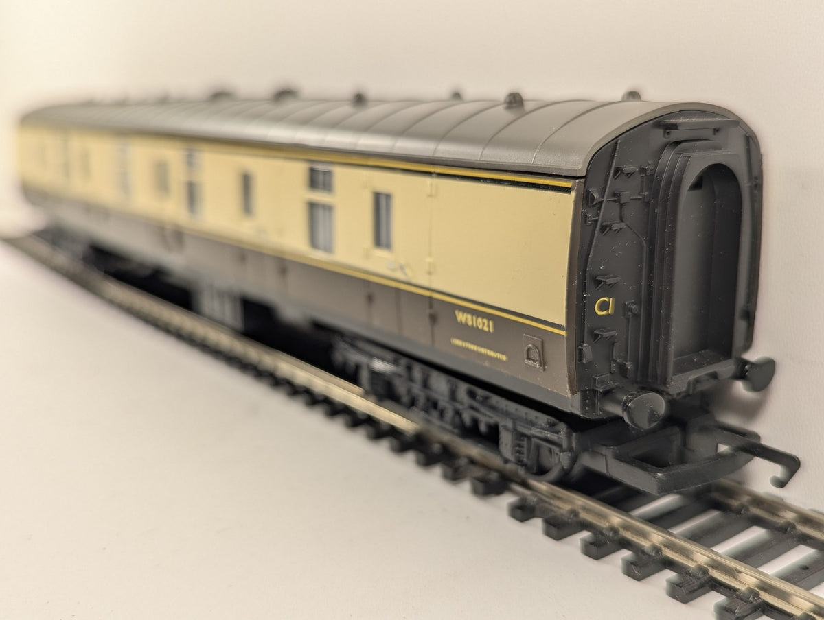 Hornby OO Gauge BR Mk1 Full Brake (BG) Passenger Coach W81021