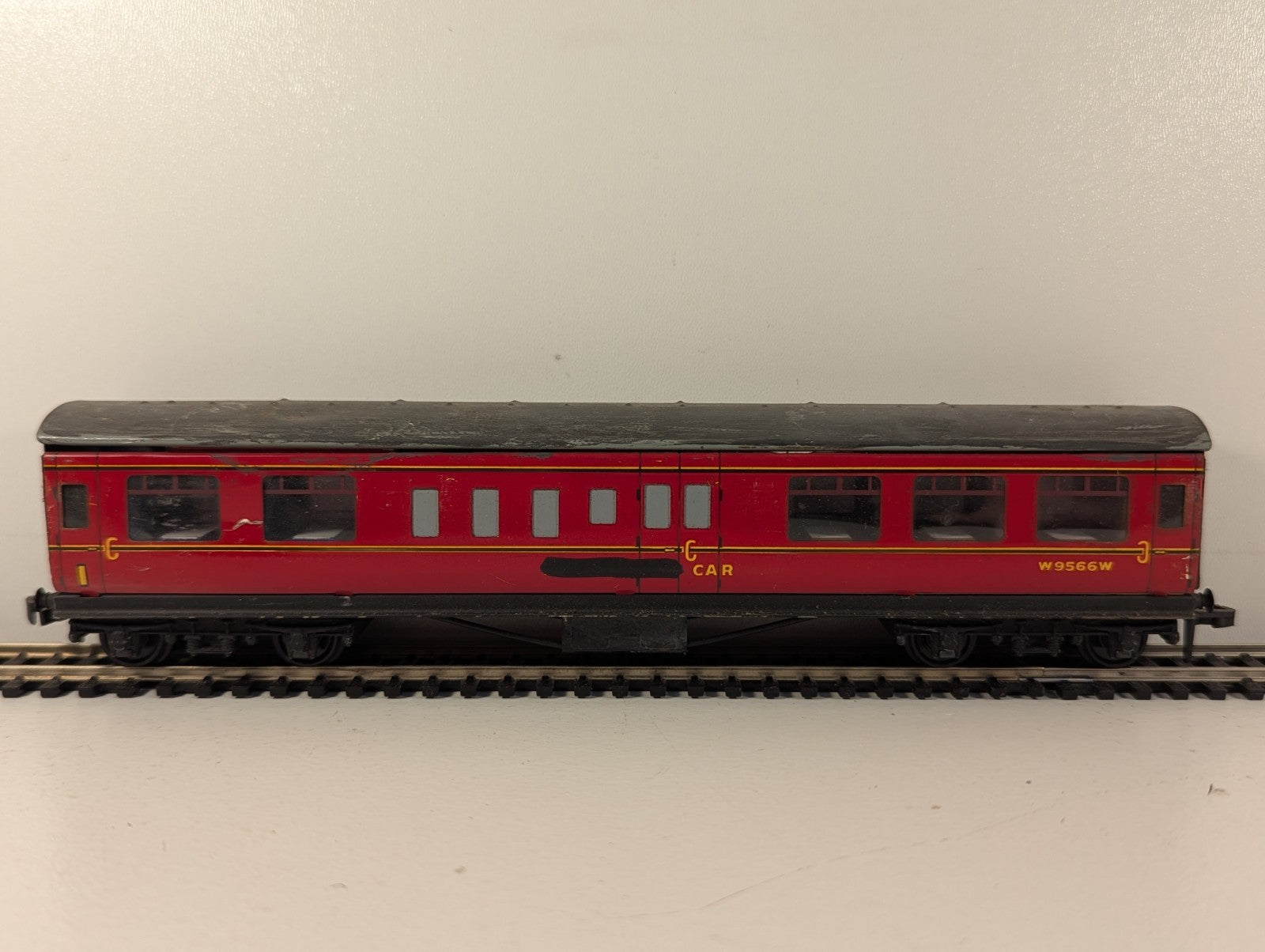 Hornby Dublo BR Mk1 Restaurant Composite Coach OO Gauge