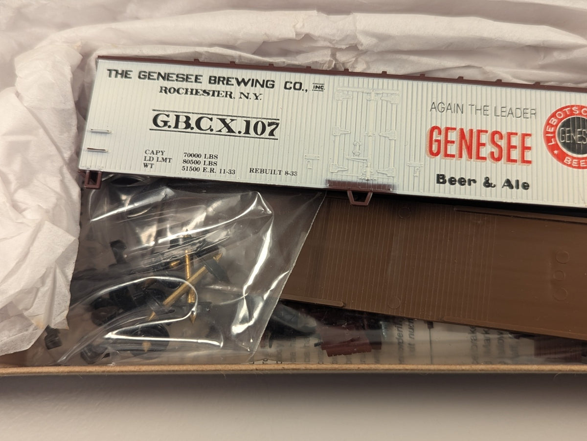 Walthers HO Genesee Brewing Wood Reefer Wagon