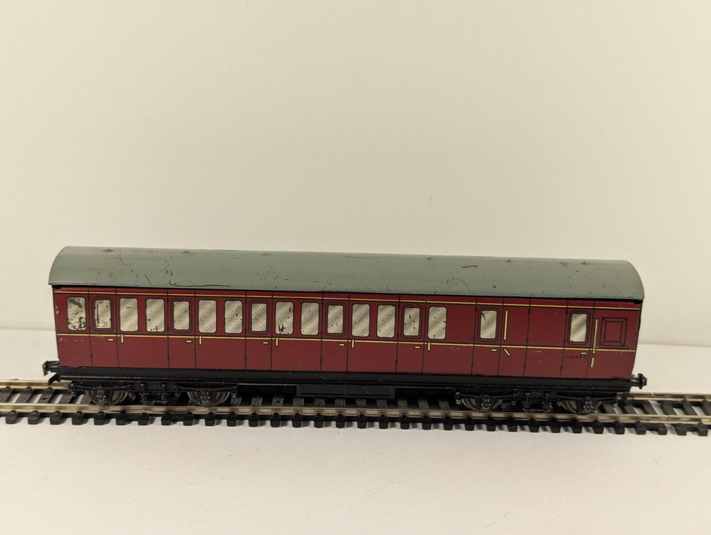 Hornby Dublo OO Gauge BR Maroon Suburban Brake Coach
