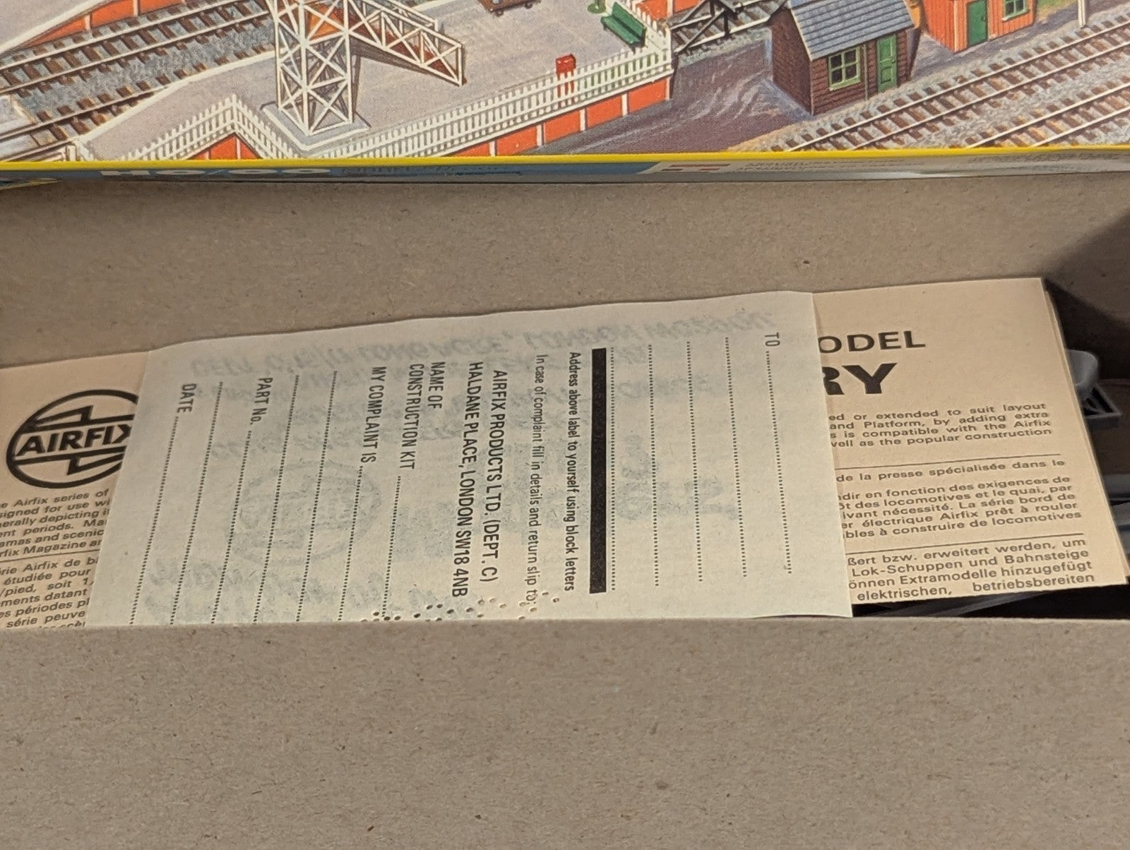 Airfix HO/OO Signal Gantry Model Kit 03601-6