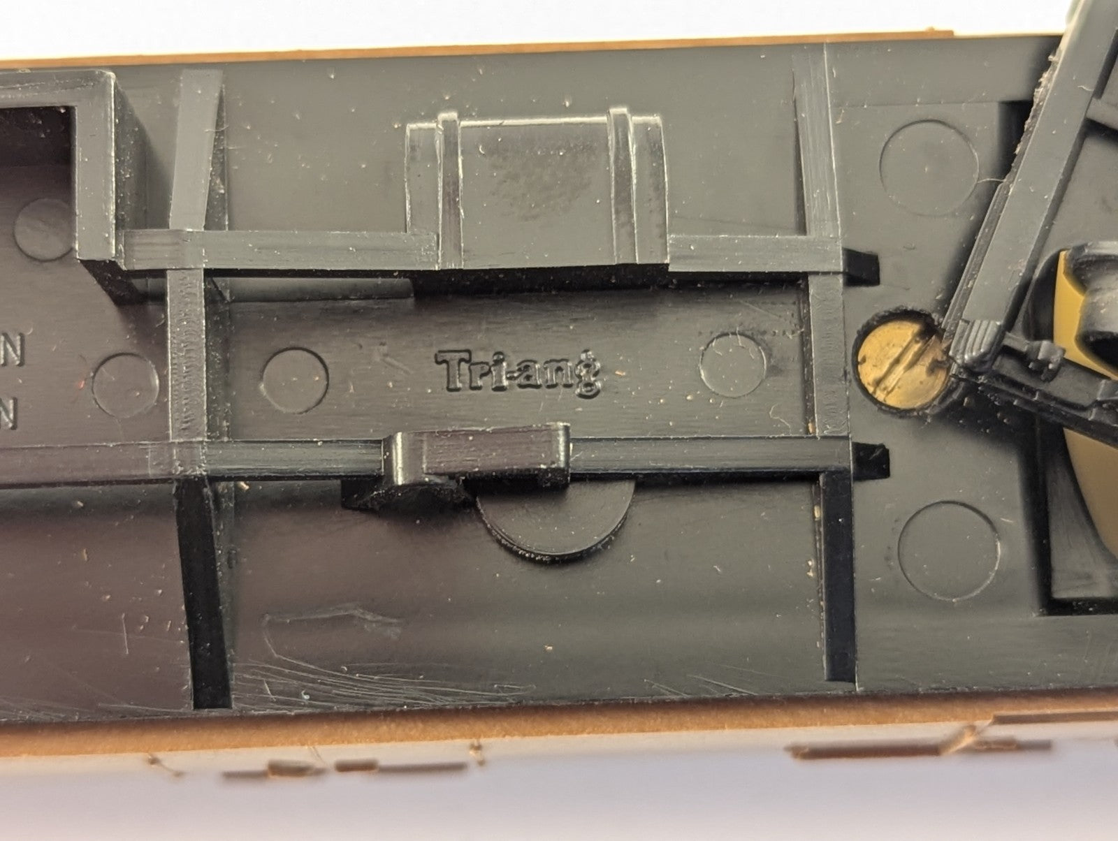 Tri-ang Hornby R746 OO Gauge LNER Thompson Third Class Brake Coach