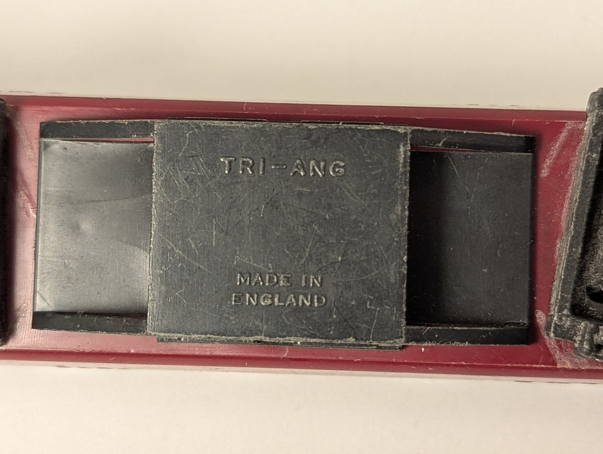 Tri-ang OO Gauge LMS Composite Coach Passenger Coach 7573 LMS Maroon R.21