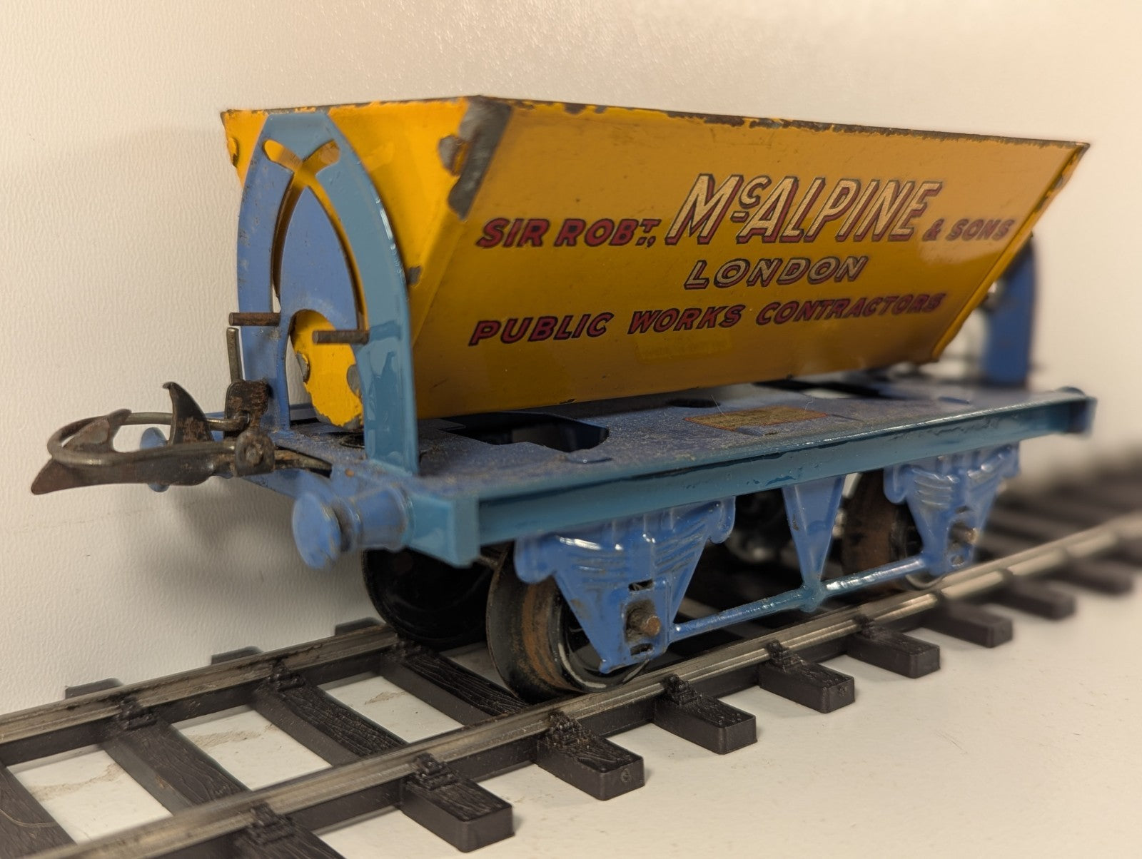 Hornby O Gauge McAlpine & Sons Side Tipping Wagon