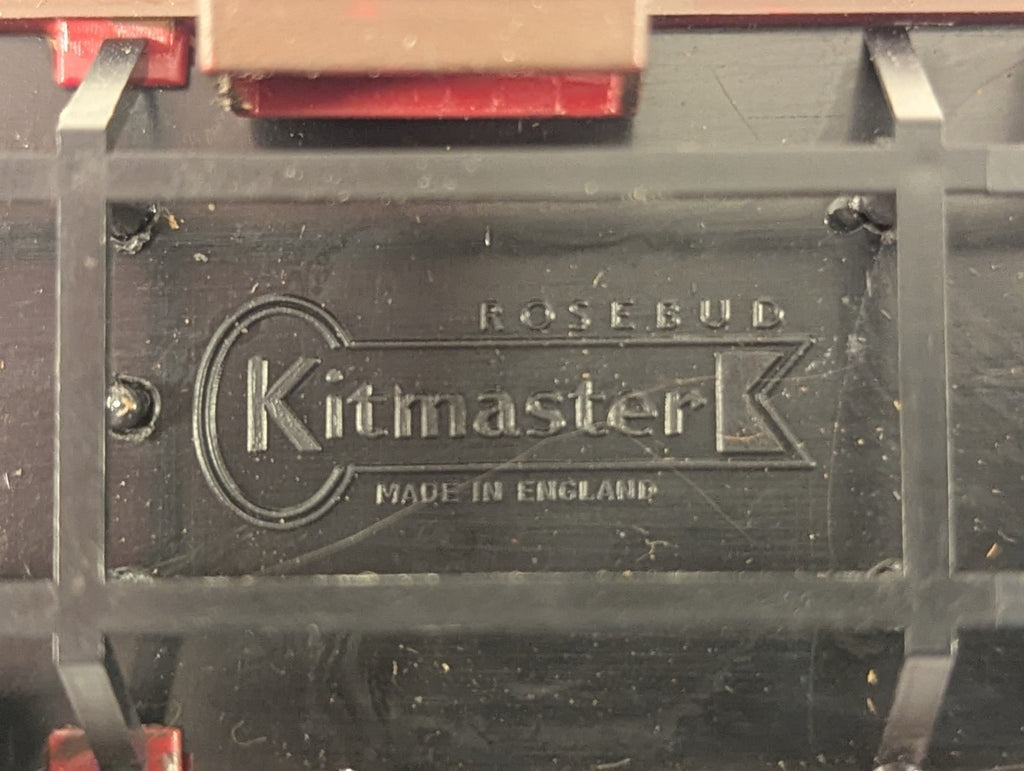 Kitmaster OO Gauge BR Mk1 Coach Chocolate & Cream