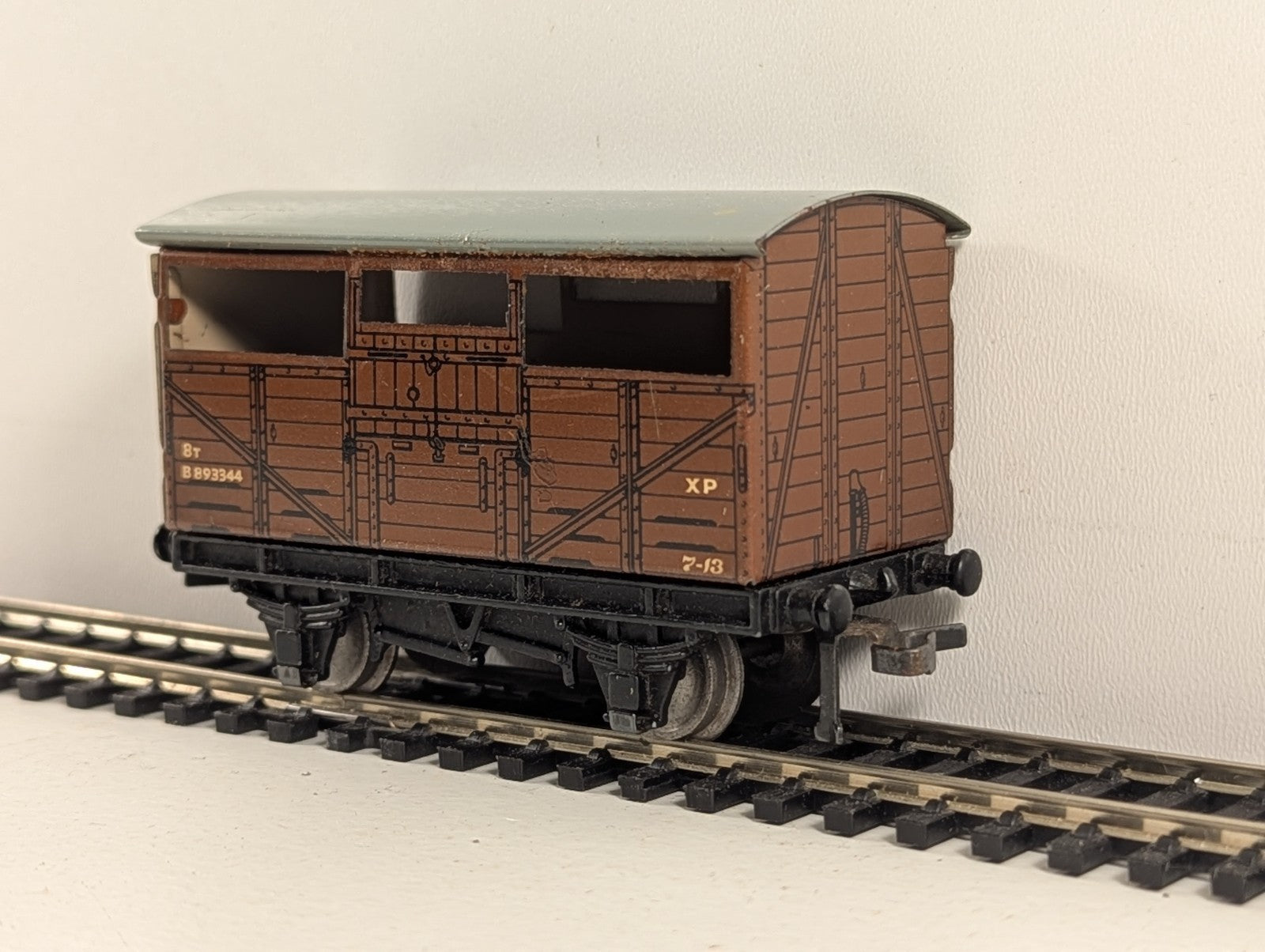 Hornby Dublo 32020 OO Gauge BR Brown D1 Cattle Truck - Boxed