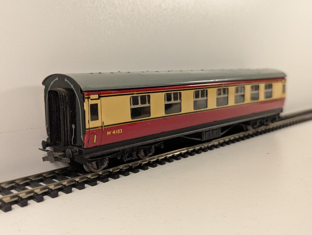 Hornby Dublo 32017 OO Gauge LMR D12 Corridor Coach - Boxed