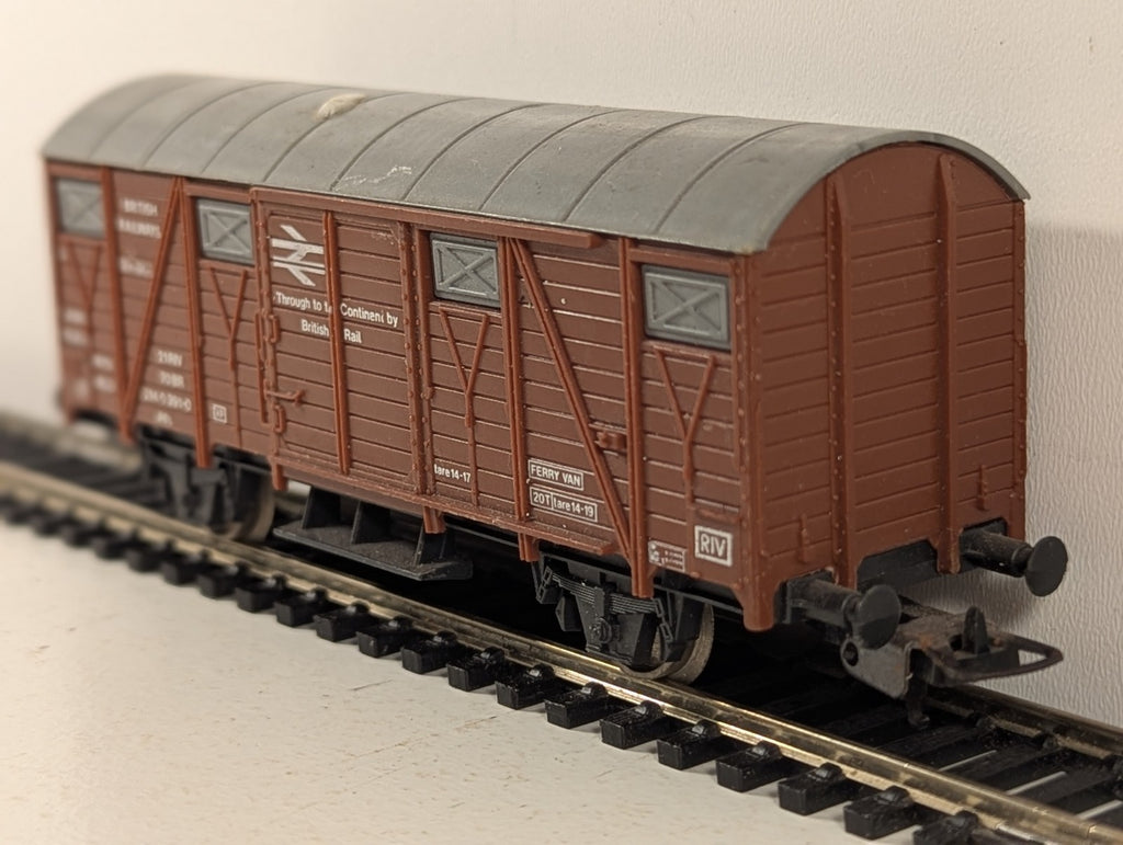 Lima OO Gauge BR Ferry Van Goods Wagon 214 0 391-0 BR Brown 305615