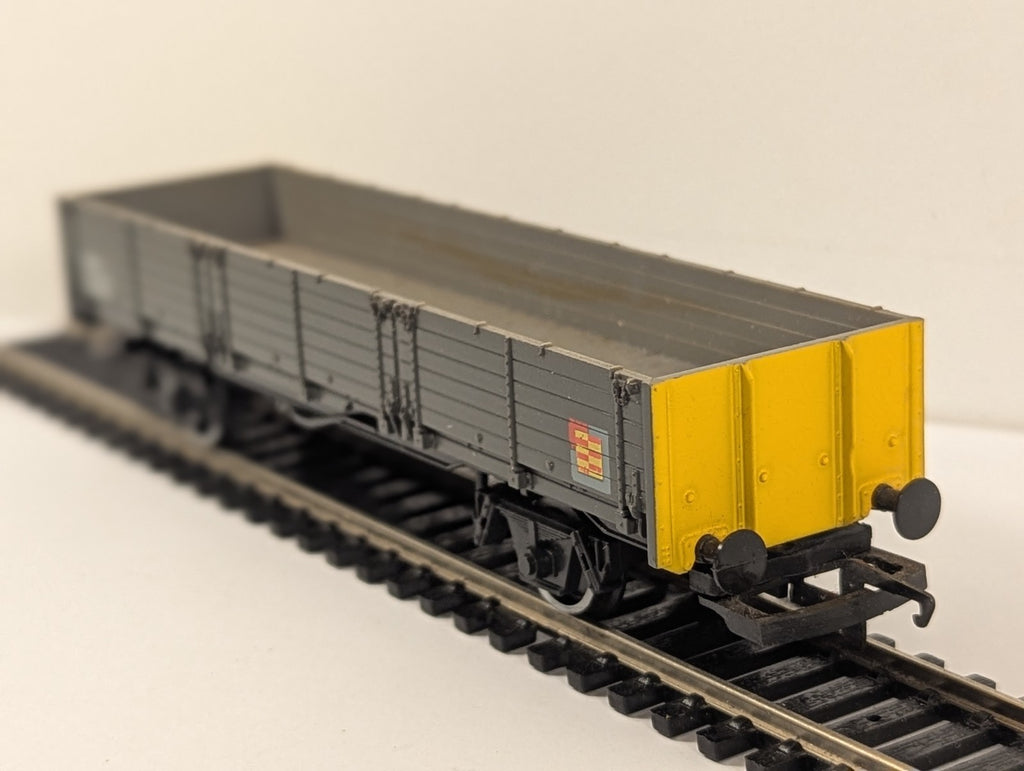 Hornby R.067 OO Gauge 45 Ton Open Wagon OAA Railfreight Sub-Sector 100005
