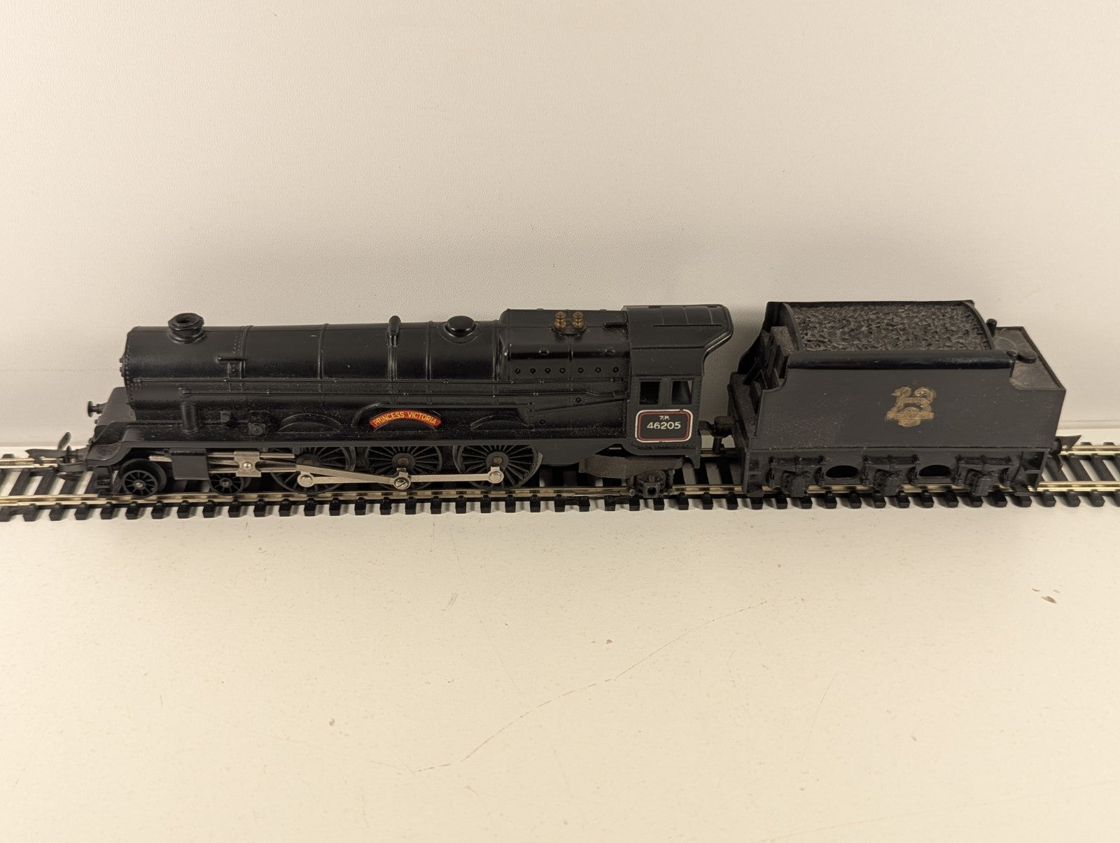 Tri-ang Railways R50 OO Gauge Princess Royal Class 4-6-2 "Princess Victoria"