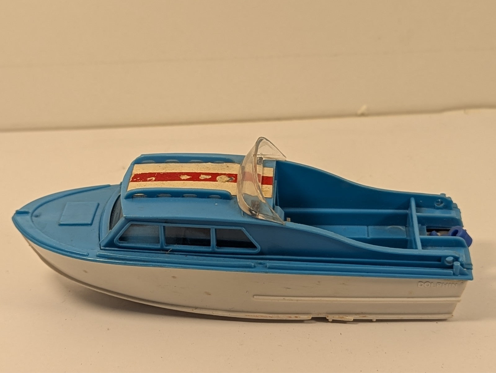 Corgi Toys 104 Dolphin 20 4 Berth Cruiser 1:43 Scale