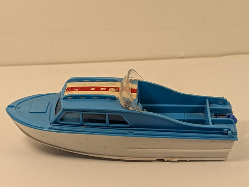 Corgi Toys 104 Dolphin 20 4 Berth Cruiser 1:43 Scale