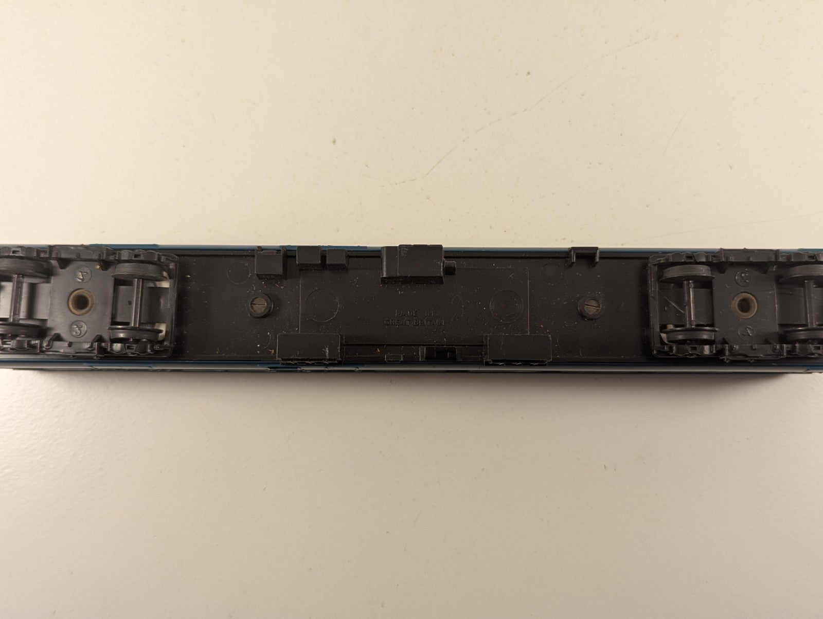 Hornby OO Gauge BR Mk1 Brake Second Corridor (BSK) Passenger Coach