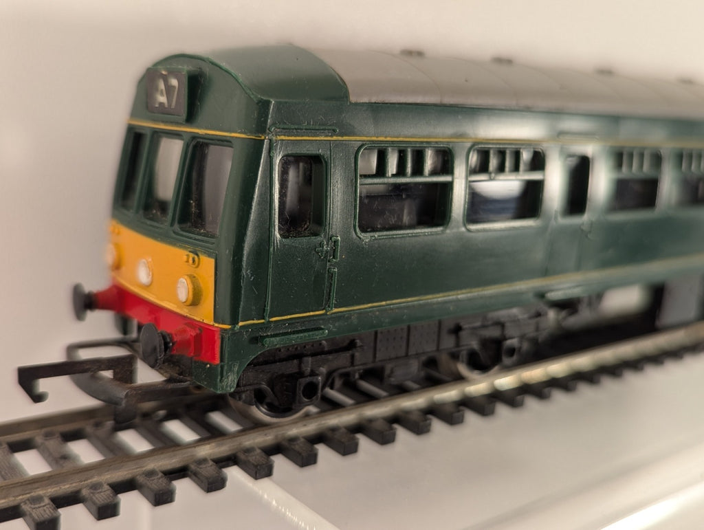 Tri-ang Hornby Met-Camm Lightweight Diesel Multiple Unit Set BR Green