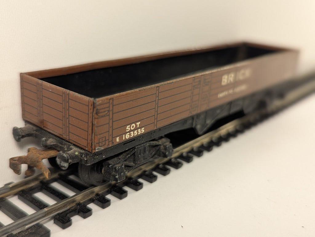 Hornby Dublo OO Gauge BR 50-Ton Brick Wagon 'Empty to Fletton' Goods Wagon